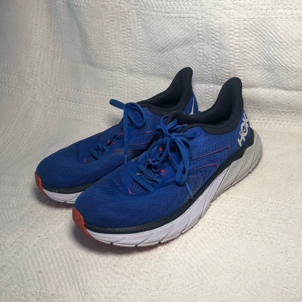 Hokas
